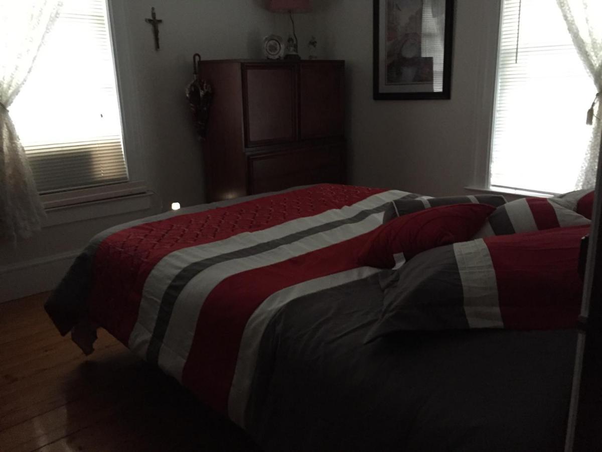 Stanstead Plain The Yellow House Bed & Breakfast מראה חיצוני תמונה