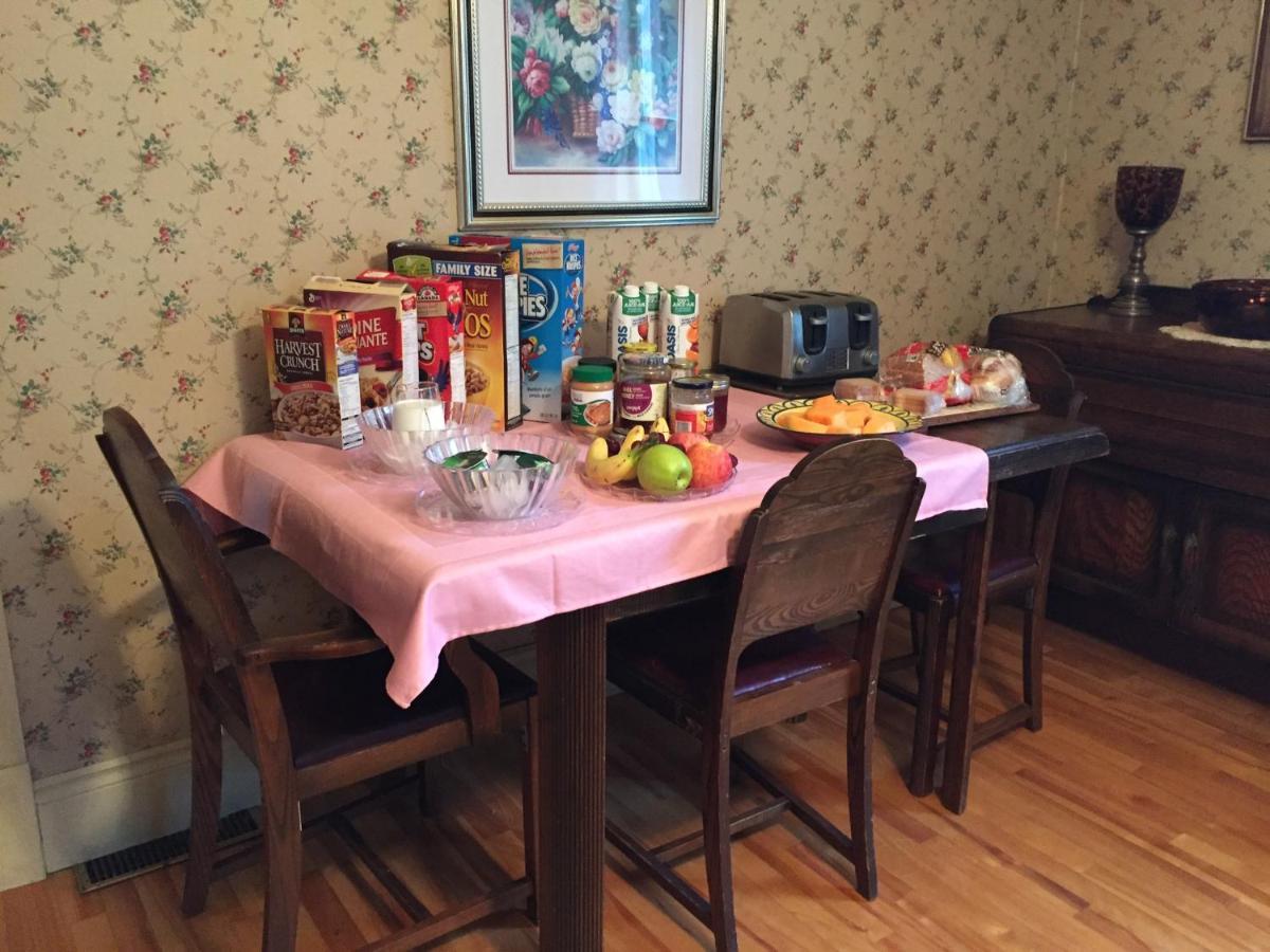 Stanstead Plain The Yellow House Bed & Breakfast מראה חיצוני תמונה